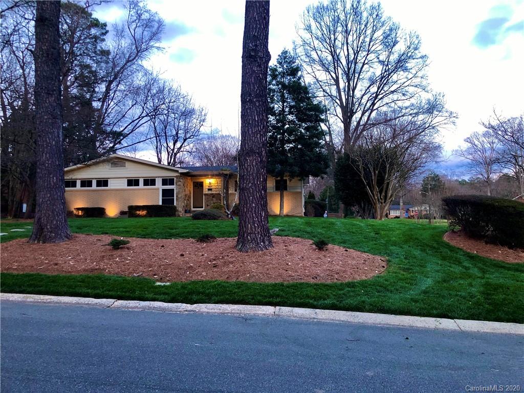 947 Burnley Road Charlotte, NC 28210 - Photo 2 of 38 Gallery Image 2