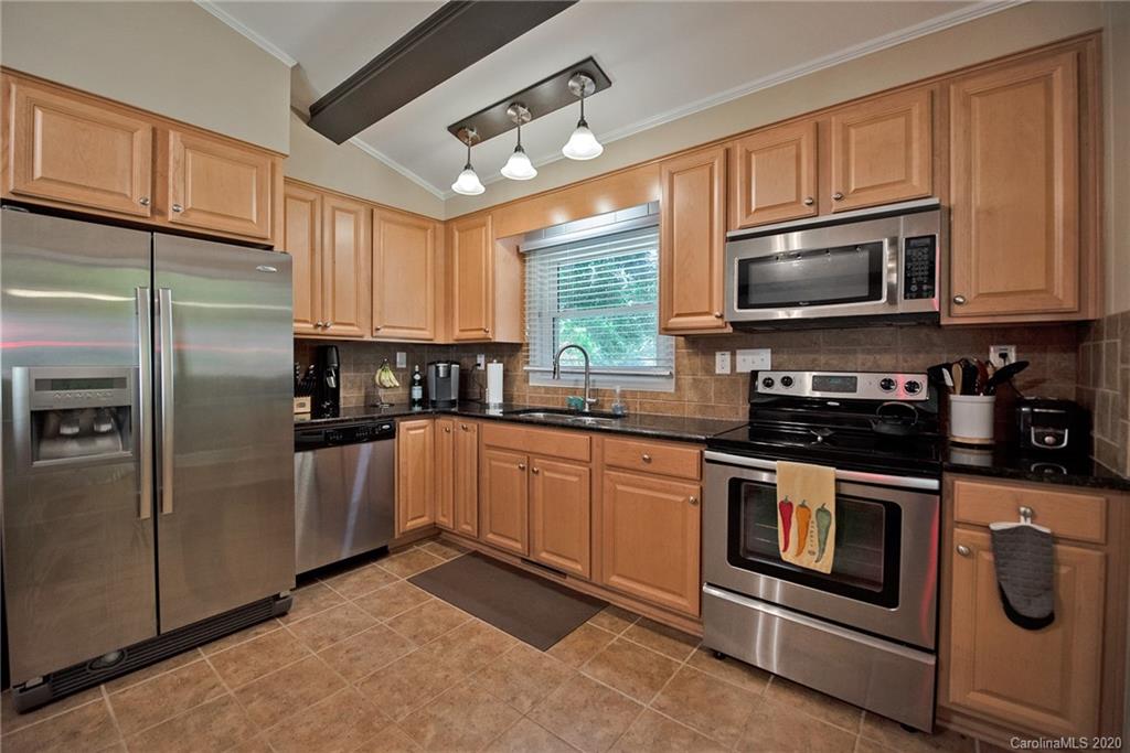 947 Burnley Road Charlotte, NC 28210 - Photo 13 of 38 Gallery Image 13