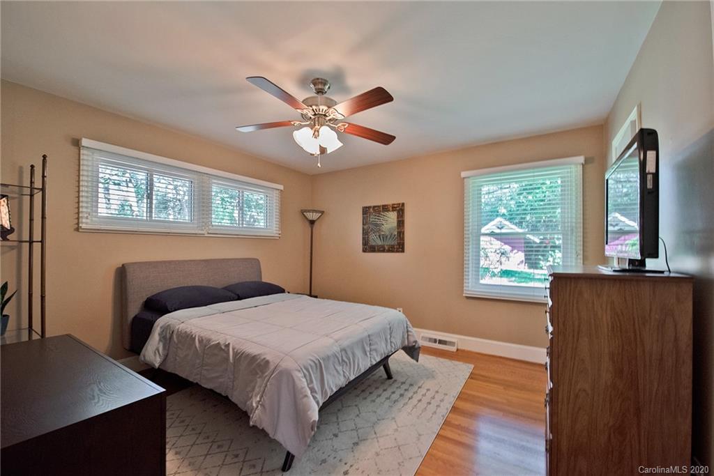 947 Burnley Road Charlotte, NC 28210 - Photo 24 of 38 Gallery Image 24