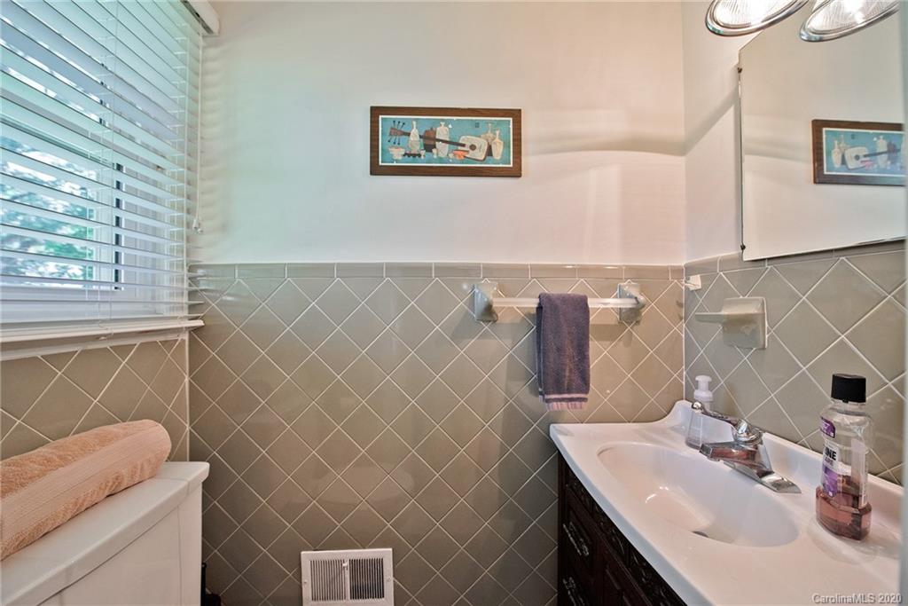 947 Burnley Road Charlotte, NC 28210 - Photo 26 of 38 Gallery Image 26