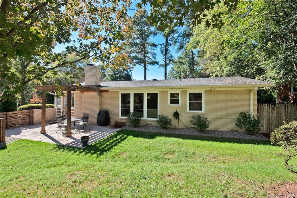 947 Burnley Road Charlotte, NC 28210 - Photo 6 of 38 Gallery Image 6