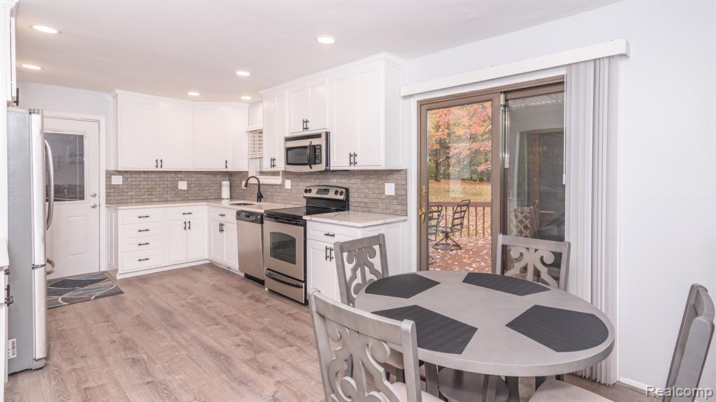 3533 Brighton Road Howell, MI 48843 - Photo 15 of 50