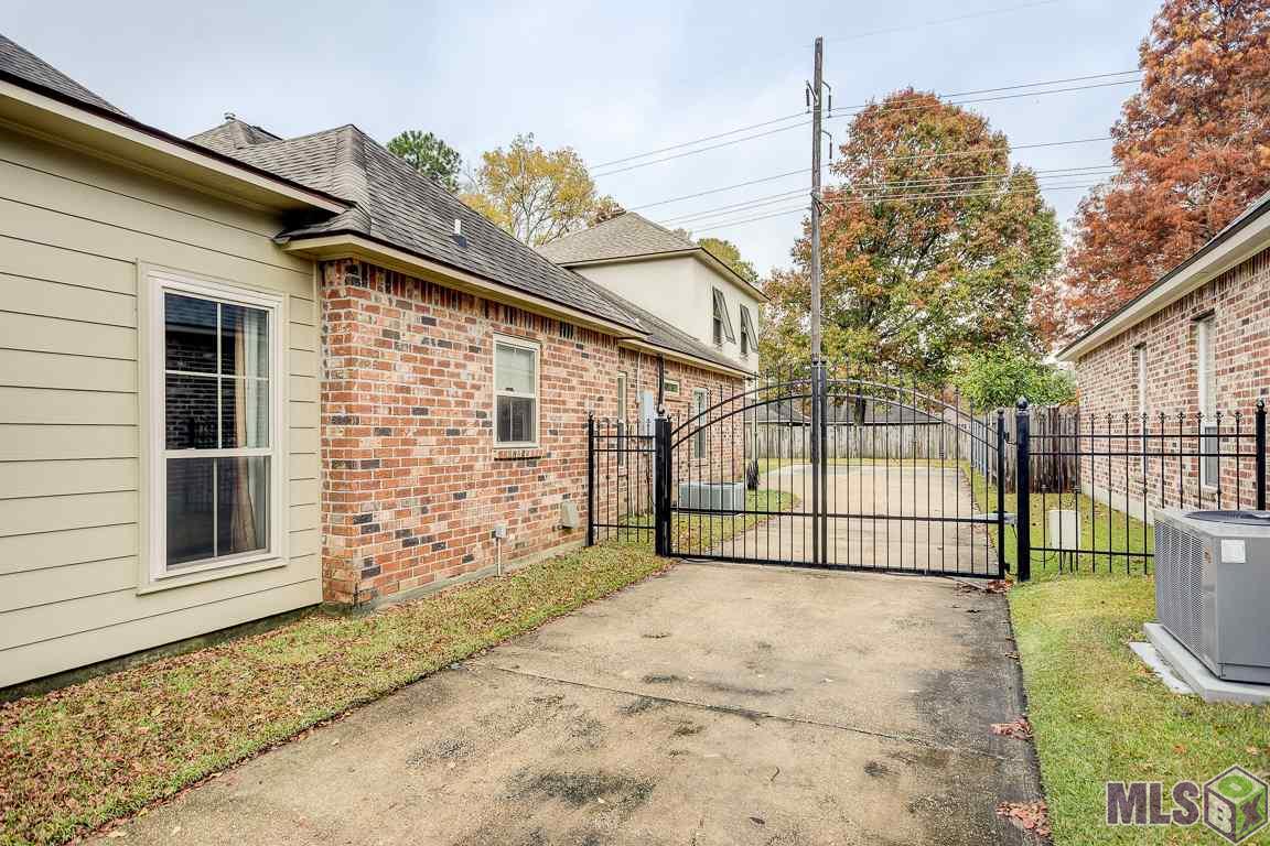 10844 Cedarbrook Avenue Baton Rouge, LA 70809 - Photo 2 of 24 Gallery Image 2