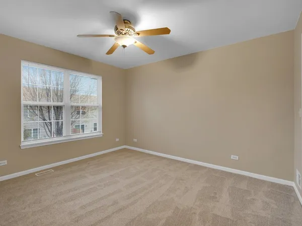 $1,900 | 10089 Thornton Way, Huntley, IL 60142