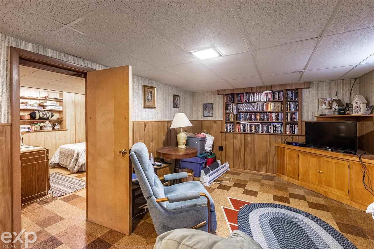 28251 Peppermill Road Farmington Hills, MI 48331 - Photo 25 of 28