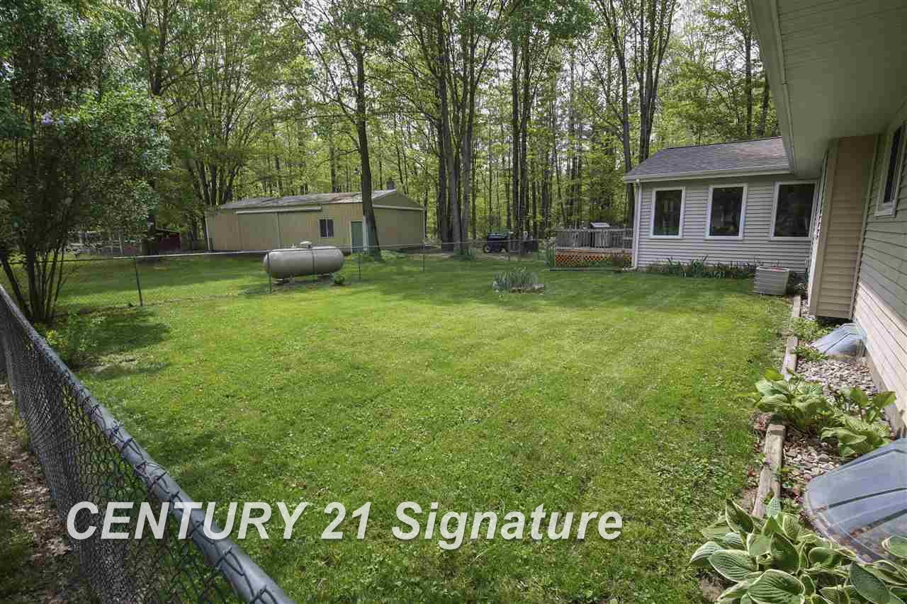 1890 East Brooks Road Midland, MI 48640 - Photo 34 of 53