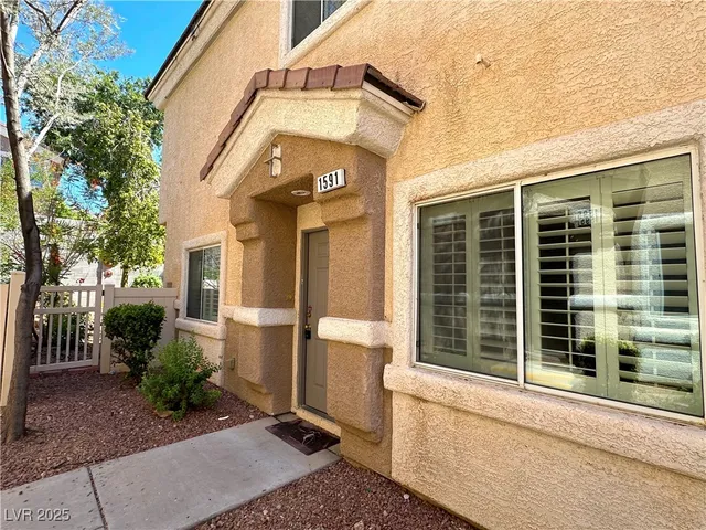 $1,789 | 1591 Buffalo Brubaker Lane, Unit 103, Henderson, NV 89002