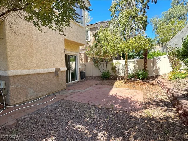 $1,789 | 1591 Buffalo Brubaker Lane, Unit 103, Henderson, NV 89002