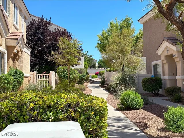 $1,789 | 1591 Buffalo Brubaker Lane, Unit 103, Henderson, NV 89002