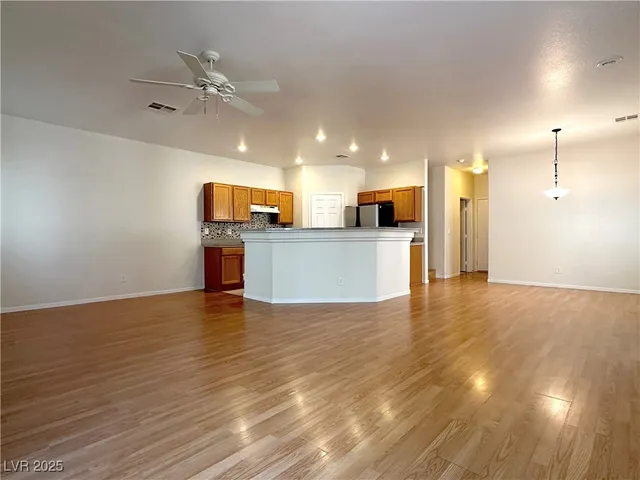 $1,789 | 1591 Buffalo Brubaker Lane, Unit 103, Henderson, NV 89002