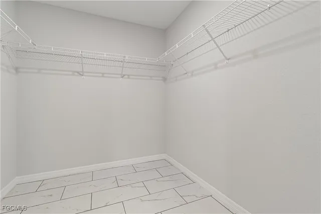 $2,300 | 8022 Melody Circle, LaBelle, FL 33935