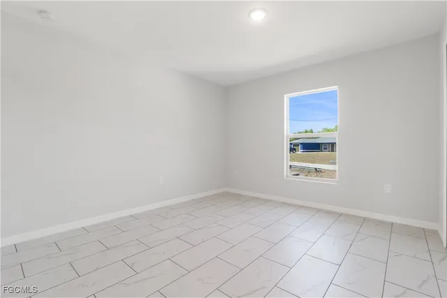 $2,300 | 8022 Melody Circle, LaBelle, FL 33935