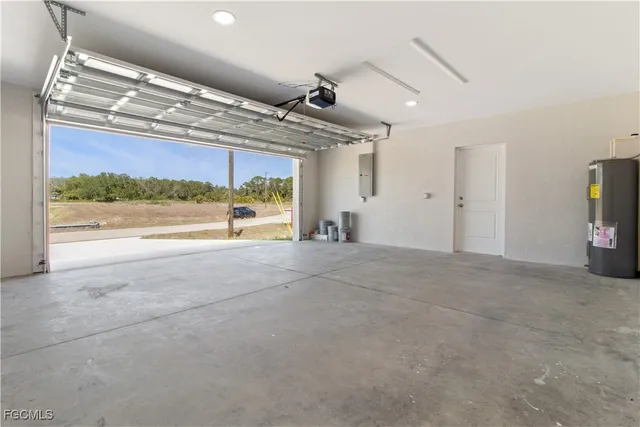 $2,300 | 8022 Melody Circle, LaBelle, FL 33935