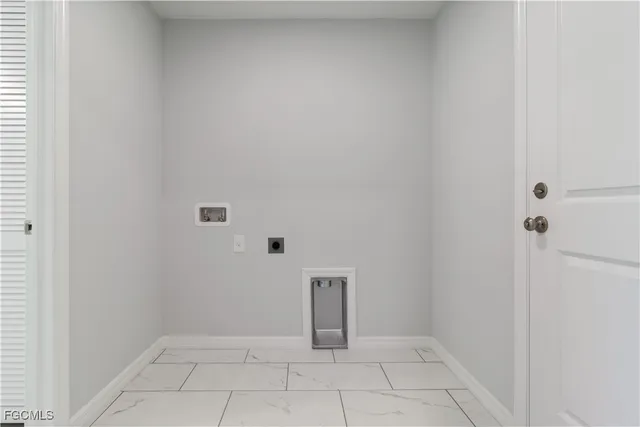 $2,300 | 8022 Melody Circle, LaBelle, FL 33935