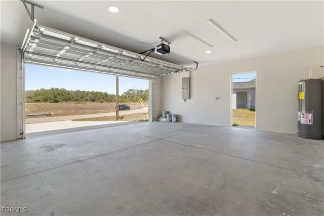 $2,300 | 8022 Melody Circle, LaBelle, FL 33935