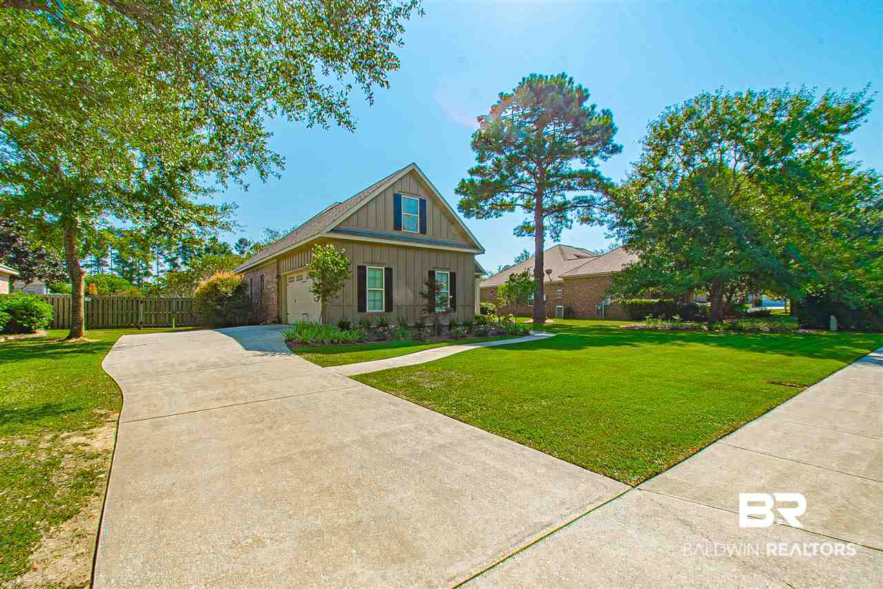 406 Rothley Avenue Fairhope, AL 36532 - Photo 30 of 39 Driveway