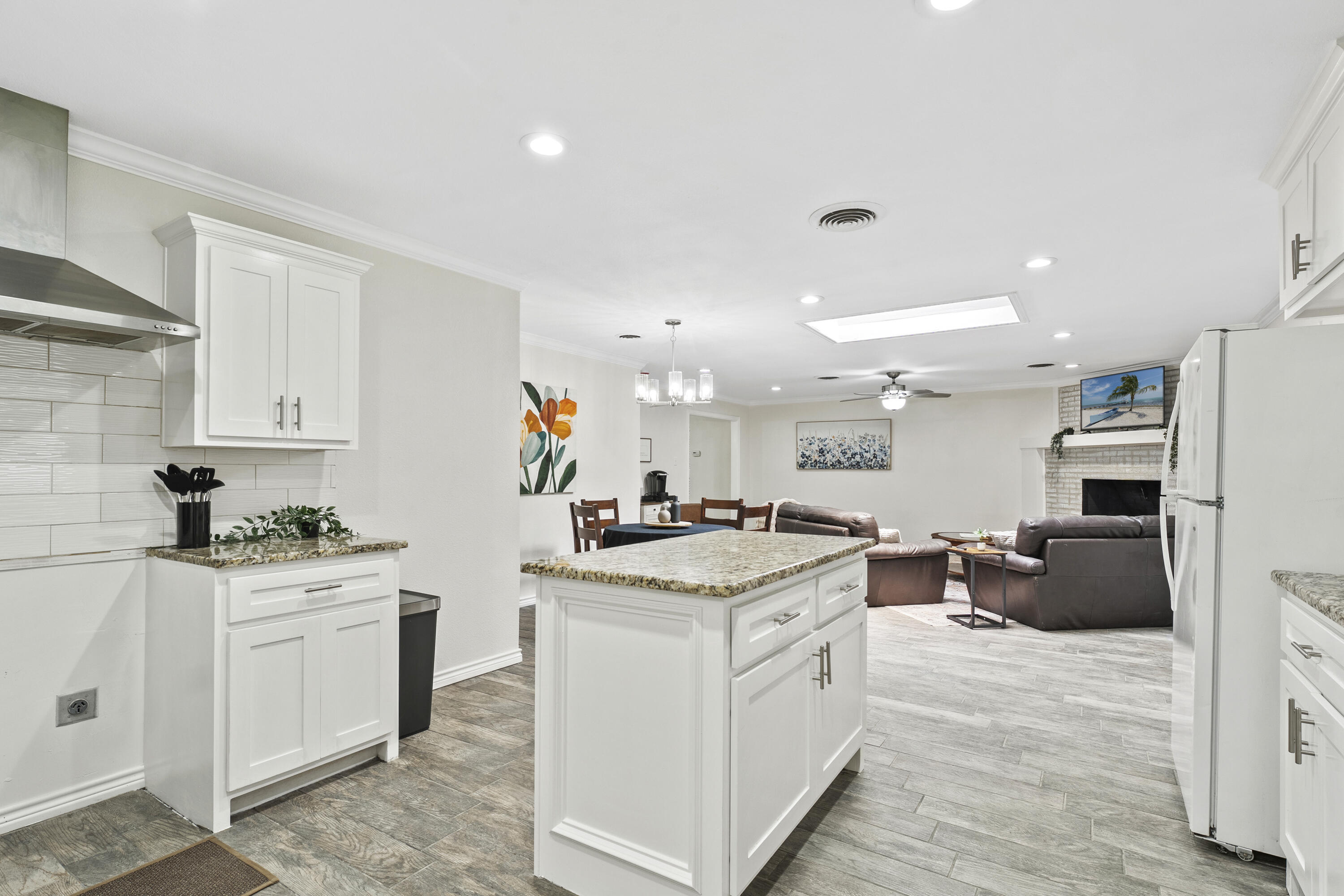4211 49th Street Lubbock, TX 79413 - Photo 11 of 24 DSC05083