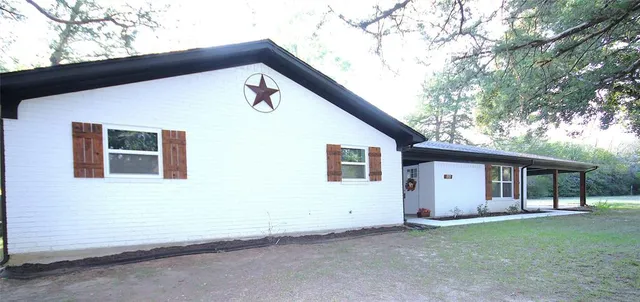 $450,000 | 108 Co Road 1102, Streetman, TX 75859