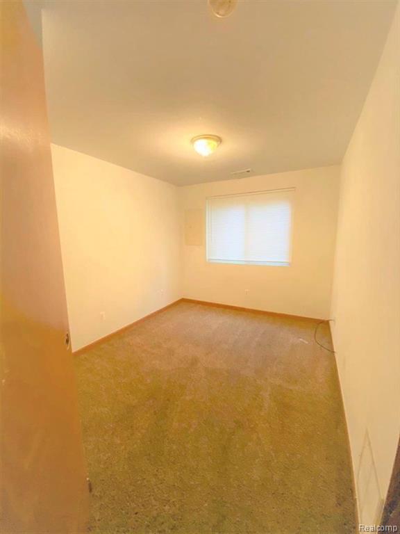 116 Rathbone Street Mount Clemens, MI 48043 - Photo 8 of 11