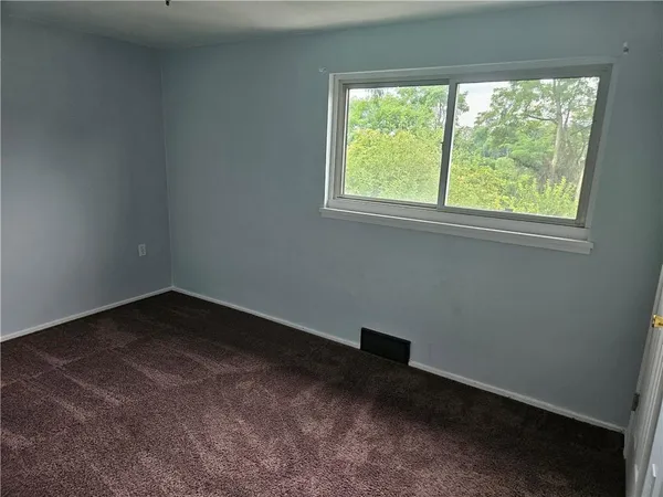 $1,000 | 1310 Brinton Avenue, Unit 1, Braddock, PA 15104