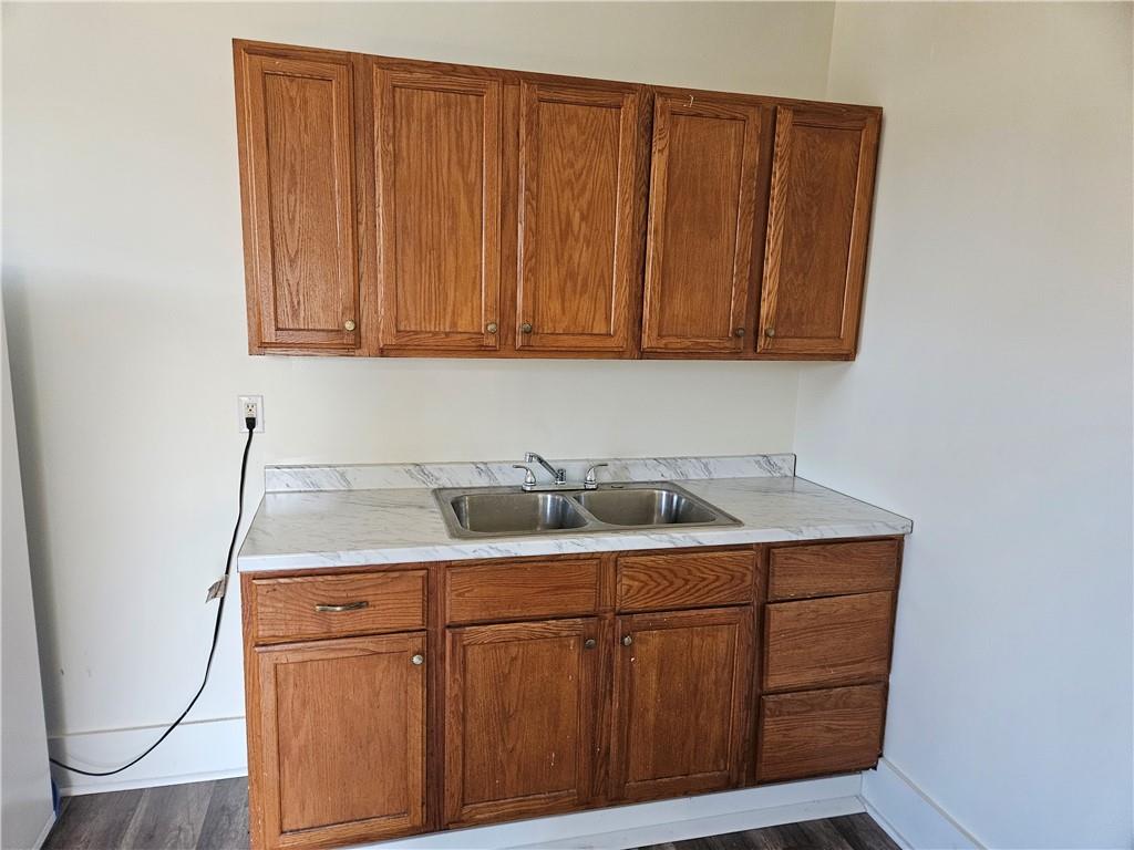 1310 Brinton Avenue, Unit 1 Braddock, PA 15104 - Photo 10 of 32