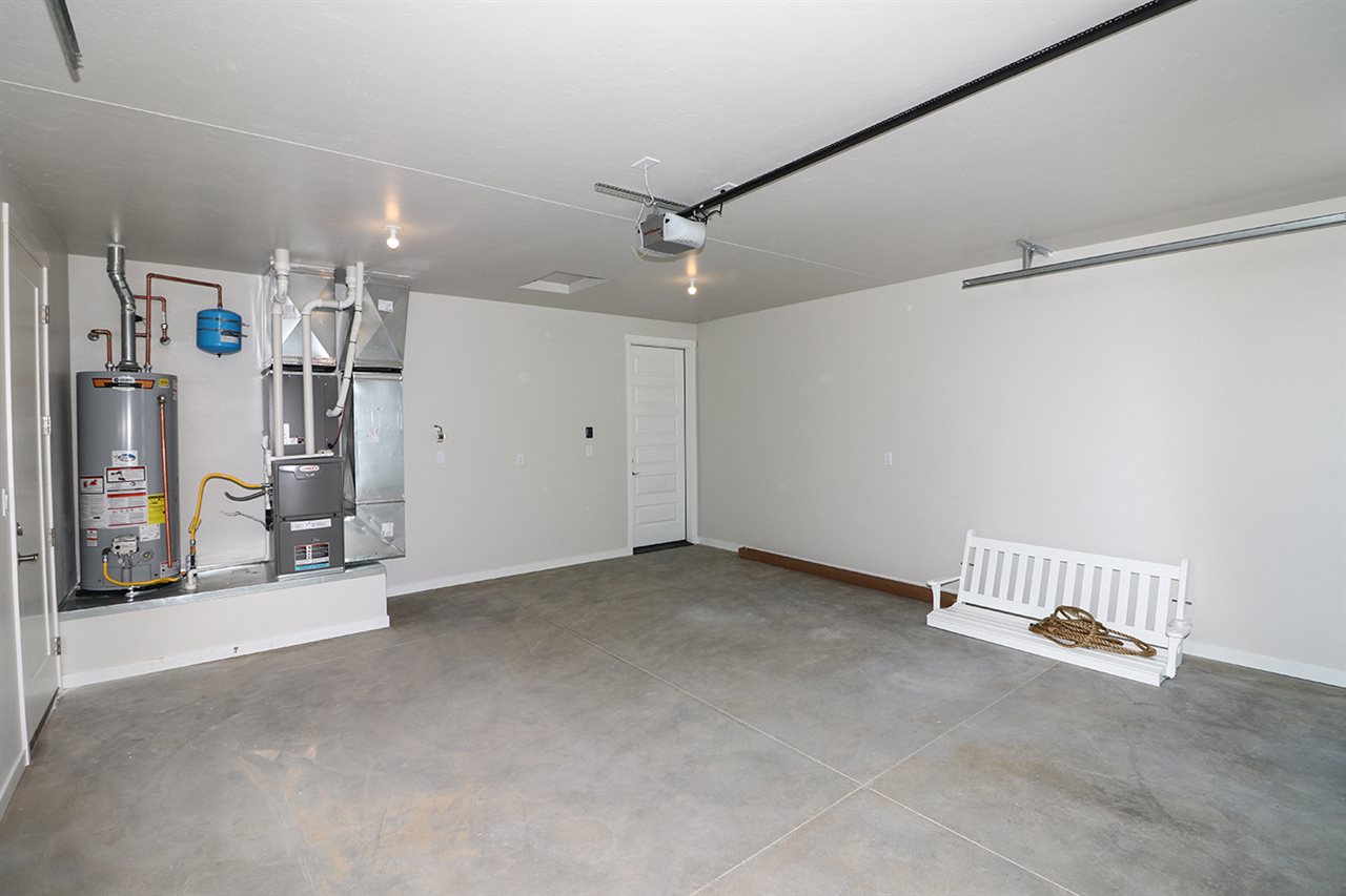 810 Rupp Avenue Palisade, CO 81526 - Photo 23 of 27 a view of an empty room