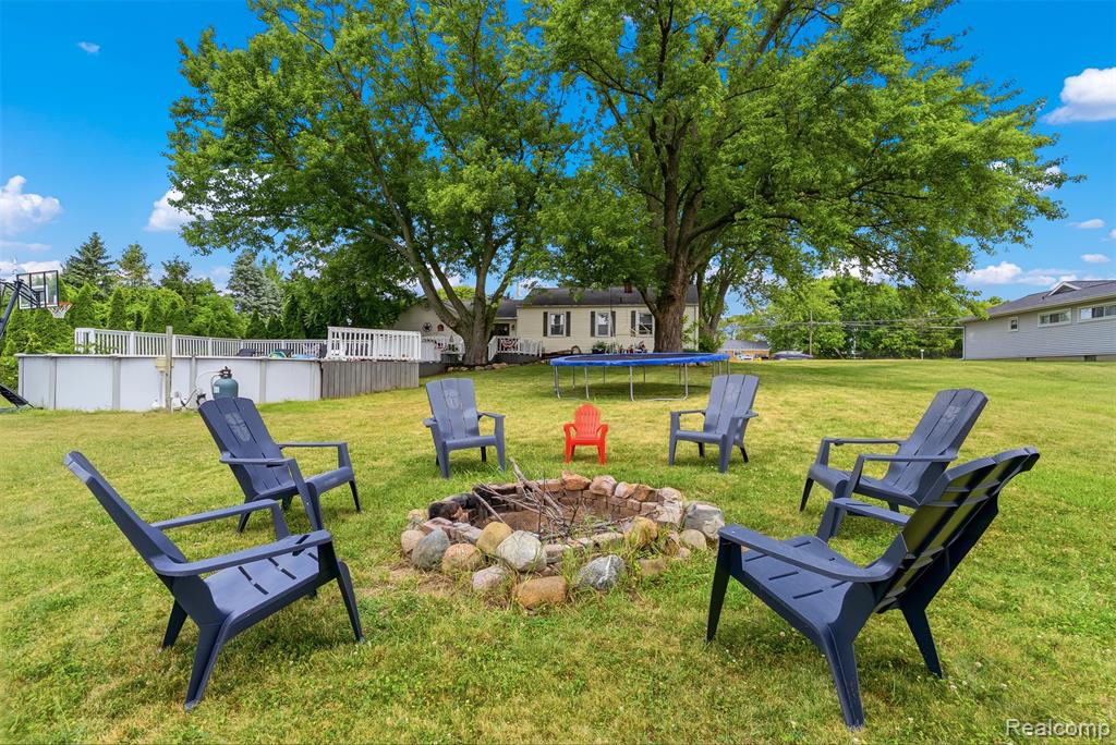 8403 Miller Road Swartz Creek, MI 48473 - Photo 31 of 37