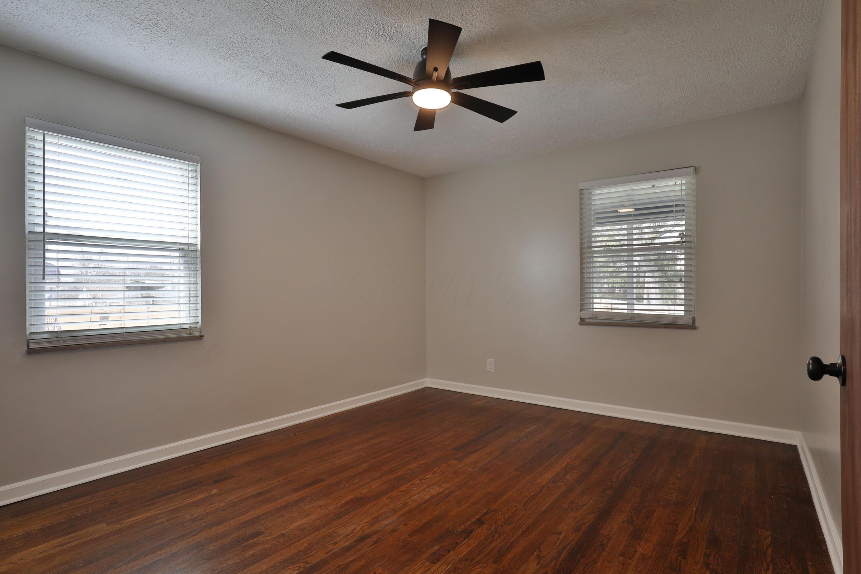 963 Kenwick Road Columbus, OH 43209 - Photo 21 of 36 963-Kenwick-27