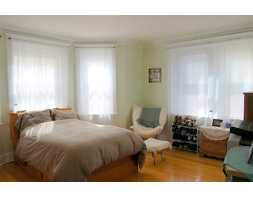 129 Chiswick Road, Unit 9 Boston, MA 02135 - Photo 1 of 7 Gallery Image 1