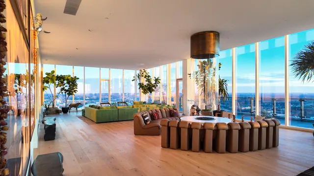 $33,500,000 | 160 2nd Avenue South, Unit 4002, Nashville, TN 37201