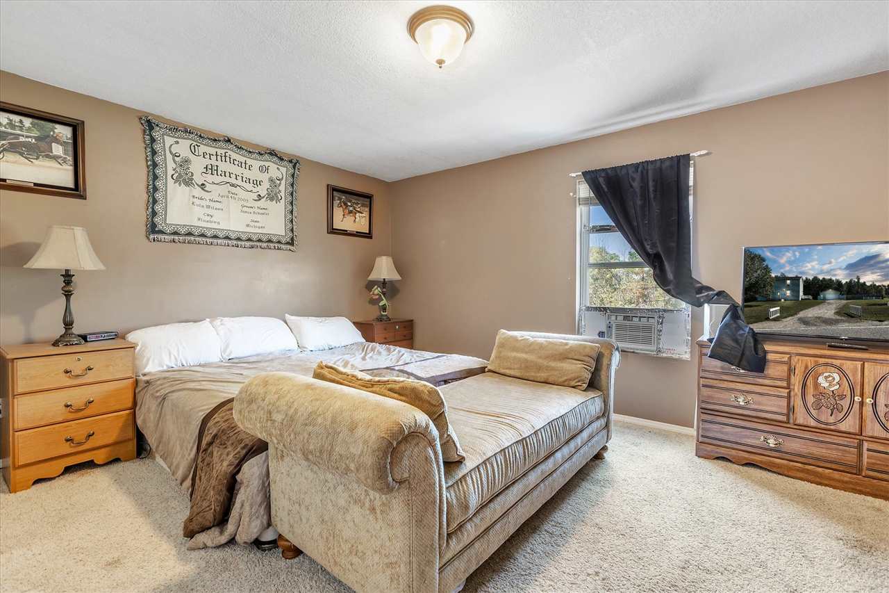 3901 South Loomis Road Mount Pleasant, MI 48858 - Photo 35 of 56 1893572-34.JPG