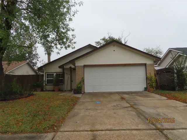 $1,600 | 1419 Warwick Walk Lane, Channelview, TX 77530