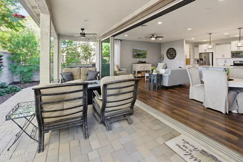 $735,000 | 4660 East Tierra Buena Lane, Phoenix, AZ 85032