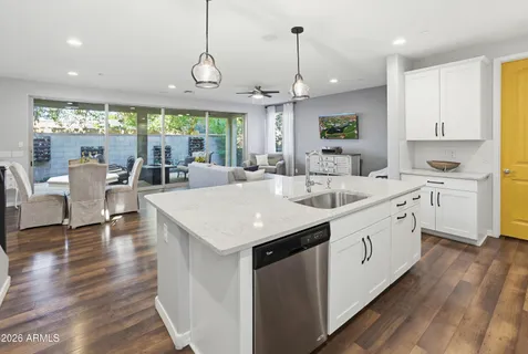 $735,000 | 4660 East Tierra Buena Lane, Phoenix, AZ 85032