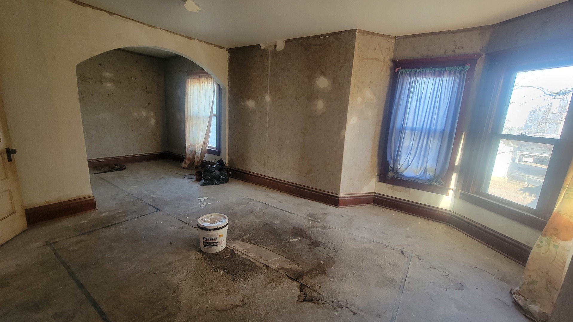 505 Paddock Avenue Ashton, IL 61006 - Photo 23 of 31 a view of an empty room and window