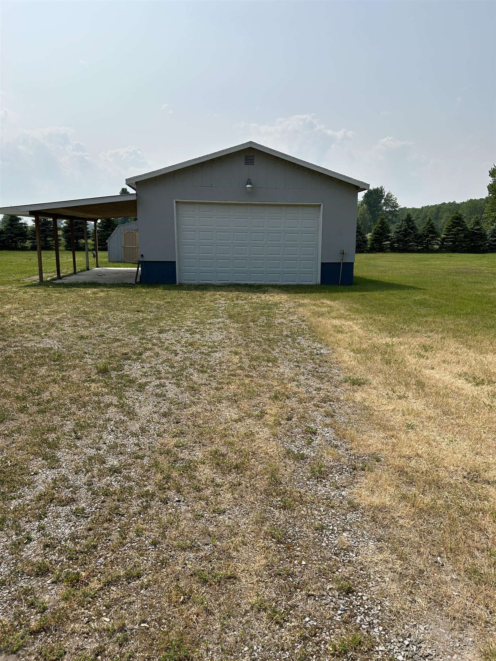 1515 Gawlic Road Turner, MI 48765 - Photo 2 of 16
