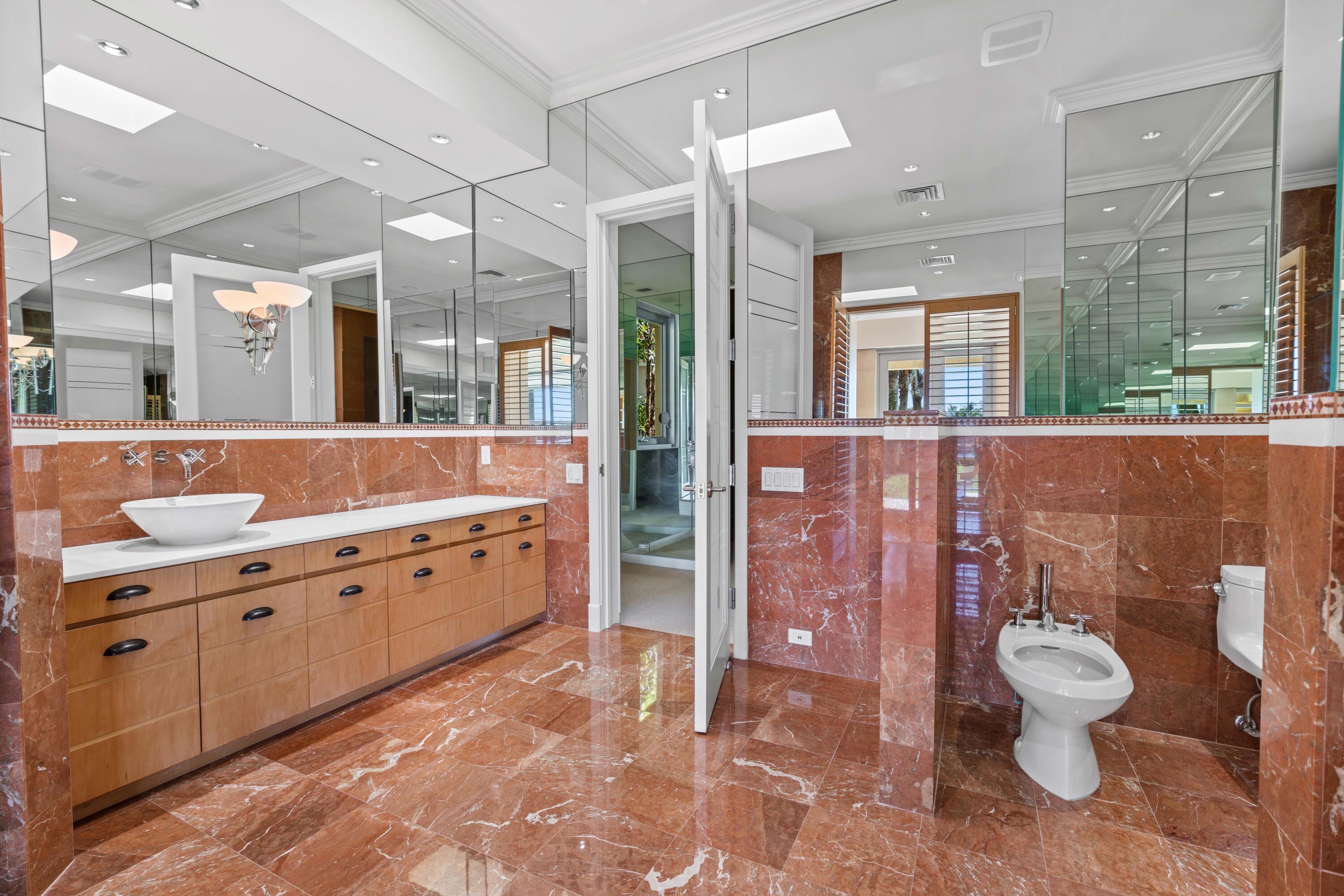 380 Regatta Drive Jupiter, FL 33477 - Photo 15 of 23 Master Bath