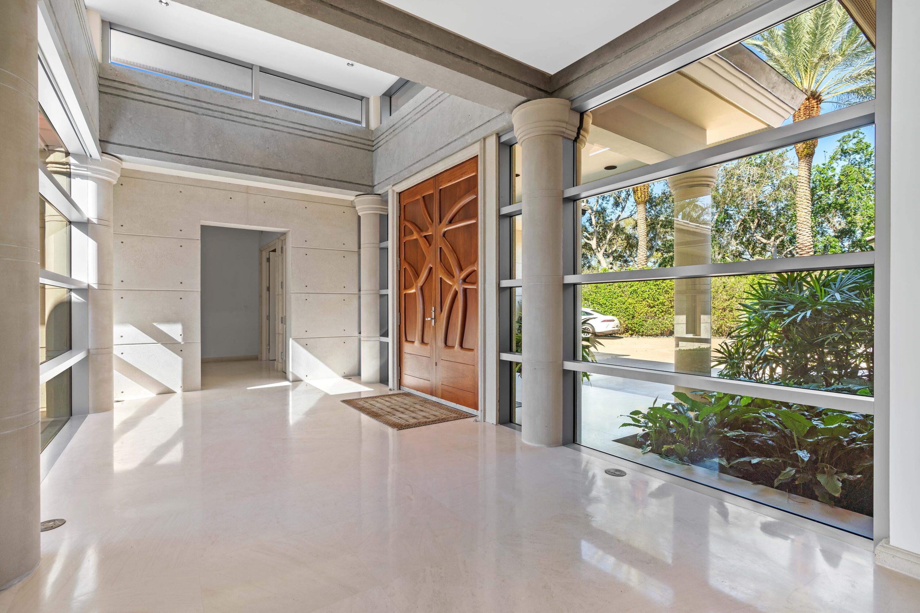 380 Regatta Drive Jupiter, FL 33477 - Photo 10 of 23 Foyer