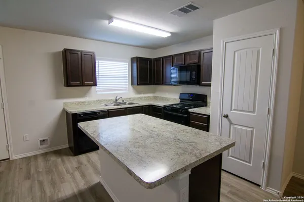 $1,595 | 10418 Apple Pie Road, San Antonio, TX 78224