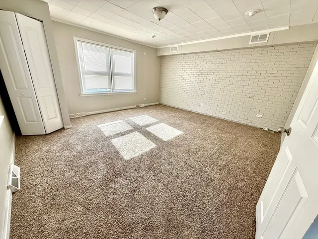 $276,000 | 14448 Kilbourn Avenue, Midlothian, IL 60445