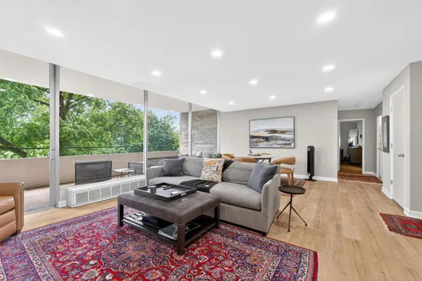 $210,000 | 1000 Urlin Avenue, Unit 209, Columbus, OH 43212
