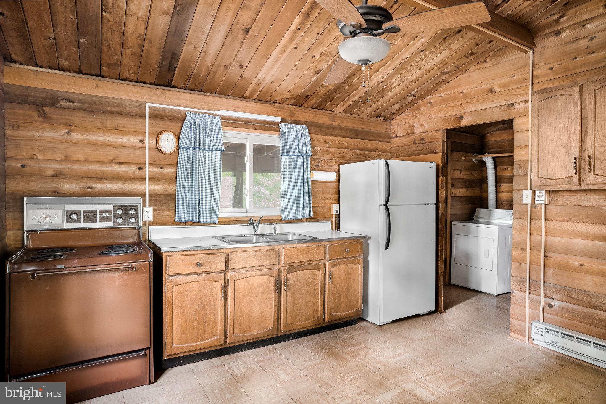 523 Creek Road Front Royal, VA 22630 - Photo 5 of 17 Gallery Image 5