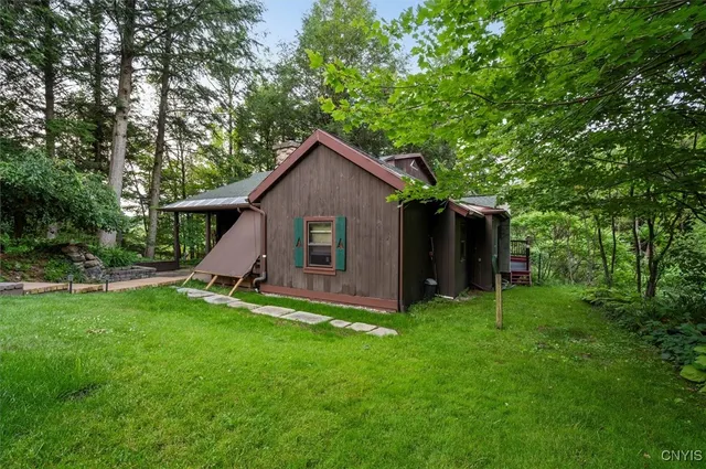 $365,000 | 7764 Cameron Hill Road, Deerfield, NY 13304