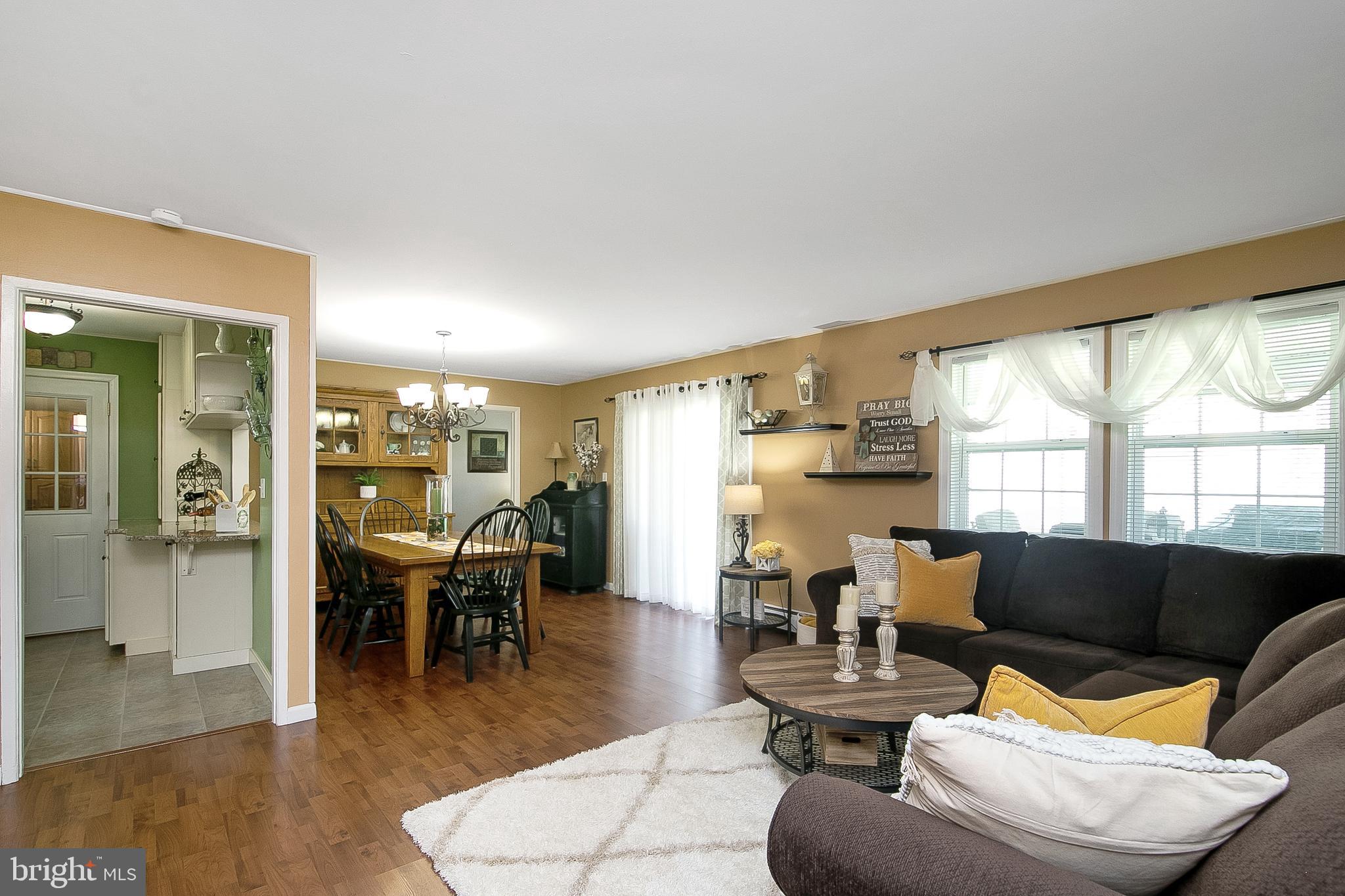 21 Hydrangea Road Levittown, PA 19056 - Photo 3 of 47 Gallery Image 3