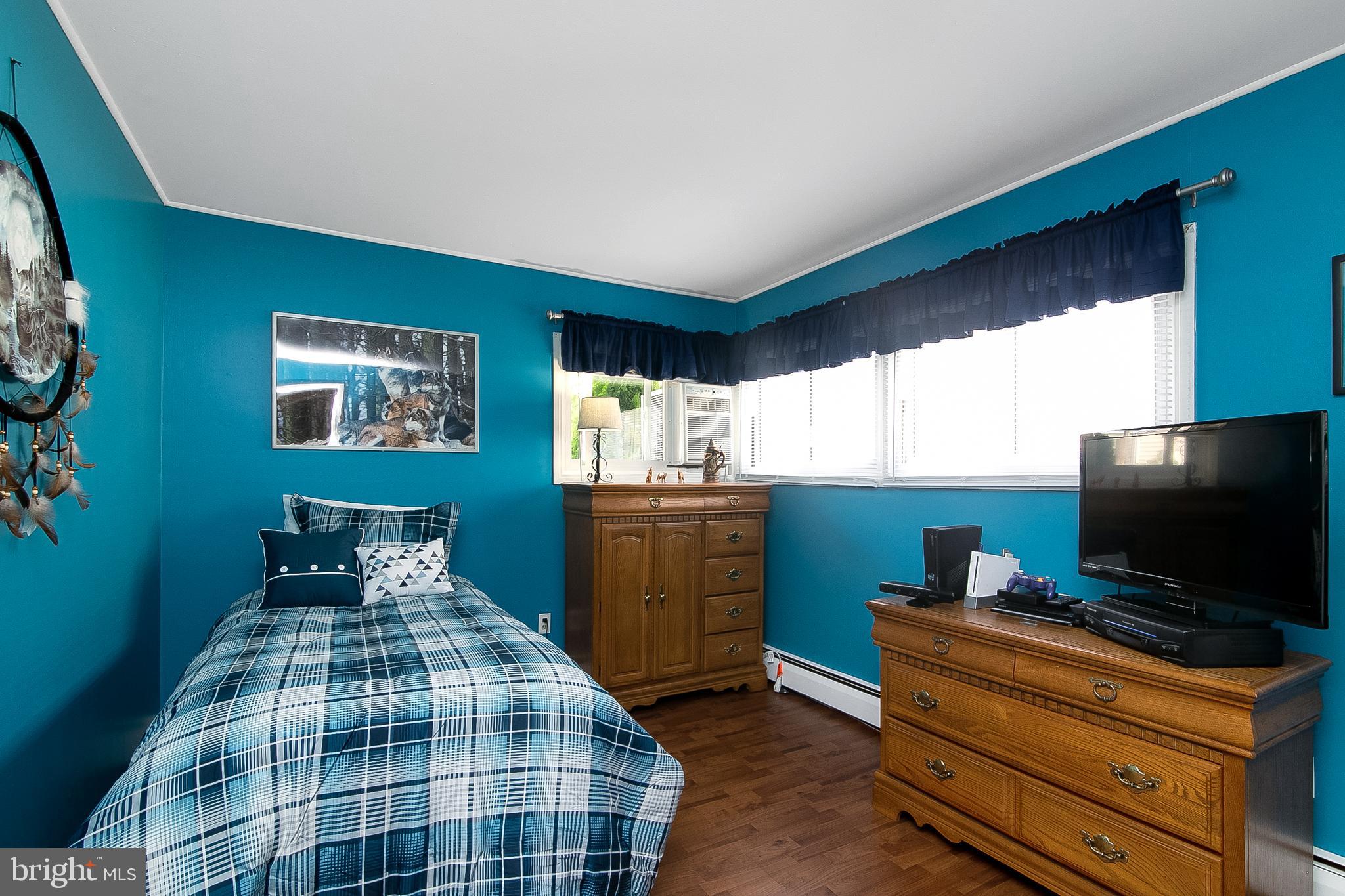 21 Hydrangea Road Levittown, PA 19056 - Photo 23 of 47 Gallery Image 23