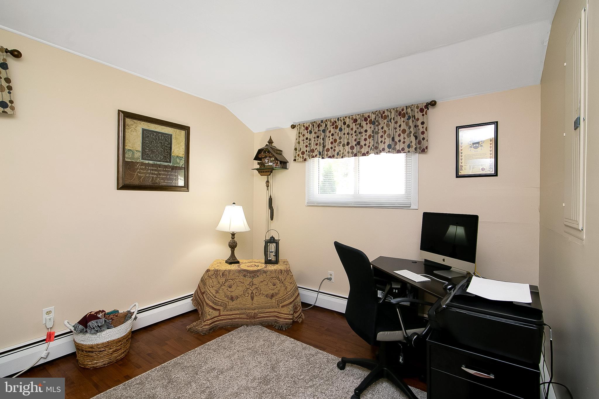 21 Hydrangea Road Levittown, PA 19056 - Photo 26 of 47 Gallery Image 26