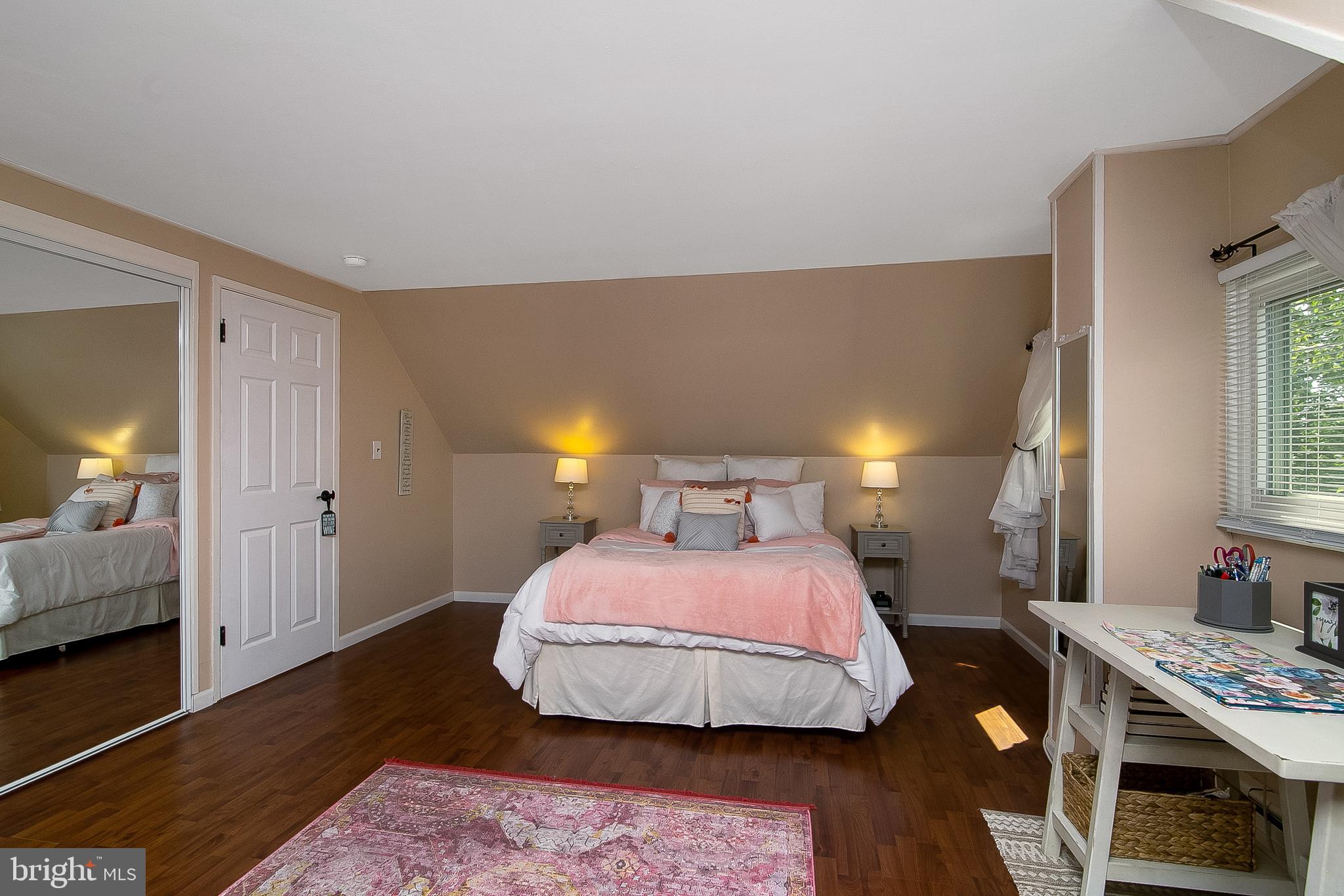 21 Hydrangea Road Levittown, PA 19056 - Photo 31 of 47 Gallery Image 31