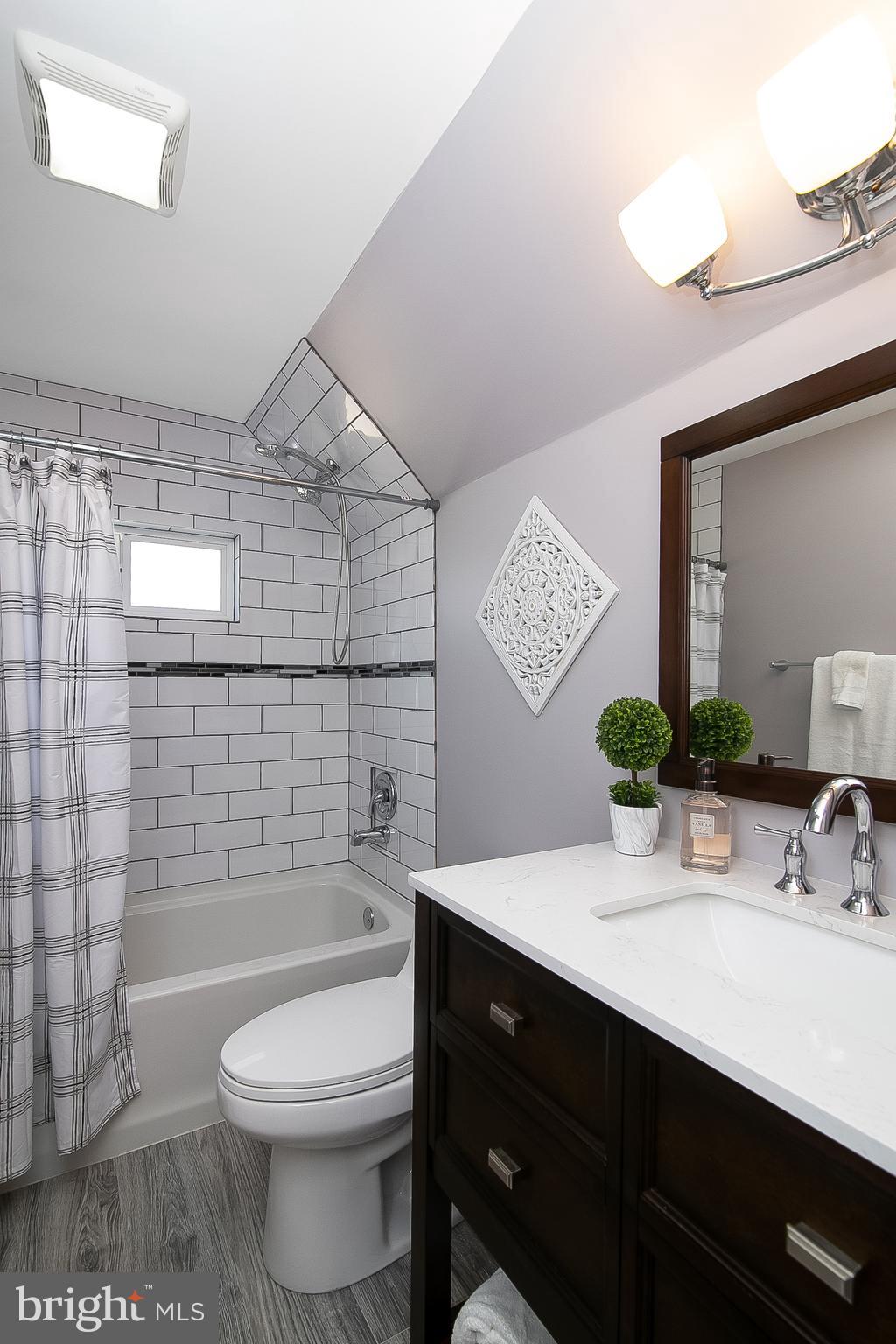 21 Hydrangea Road Levittown, PA 19056 - Photo 32 of 47 Gallery Image 32