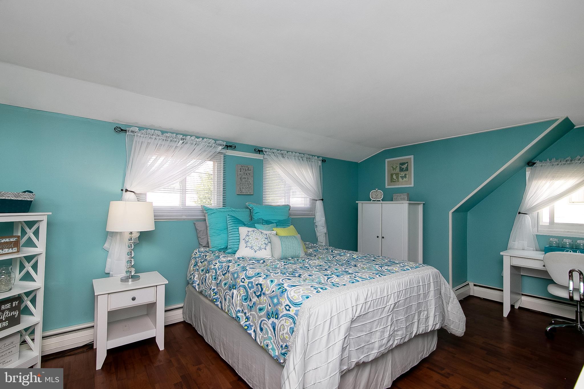 21 Hydrangea Road Levittown, PA 19056 - Photo 34 of 47 Gallery Image 34
