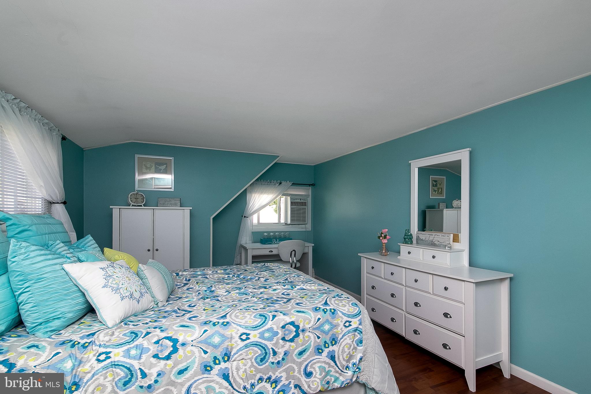 21 Hydrangea Road Levittown, PA 19056 - Photo 35 of 47 Gallery Image 35
